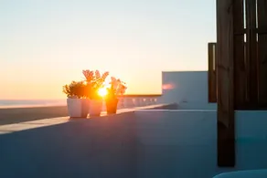 1 BEDROOM APARTMENT WITH TERRACE AND SEA VIEWS - Image 5
