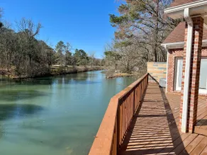 lake home with boat dock and private ramp - Image 4