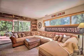 1930s lake view cabin -4 bd w/game room, 2500 sqft - Image 3