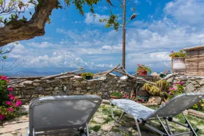 The Old Pomegranate House - Image 4