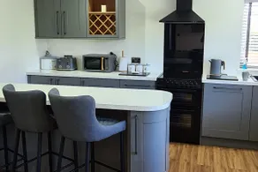 3 Schlafzimmer Unterkunft in Benllech - Image 3