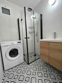 Cozy 3-Room Apartment • Quiet Area • Free Parking - Image 2