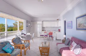 Monolithi Seaside Cottage - Image 4