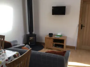 Beautiful Self Contained Annex in South Downs NP - Image 2