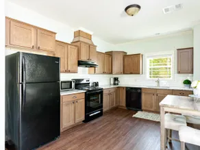 Duplex Retreat for 2 Near Madison - Image 3