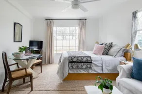 Cozy East Nashville Cottage with Relaxed Southern Style - Image 4