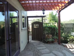 Lily's Loft - Image 2