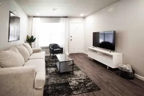 Modern Apartment in the Heart of Bentonville - Image 2