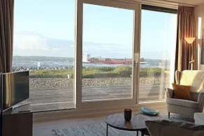 Apartment with Beautiful Sea View - Unique Location - Image 4