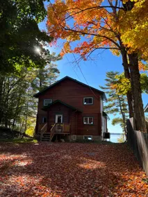 Tranquil log cabin with sandy beach, sunsets & spa - Image 3