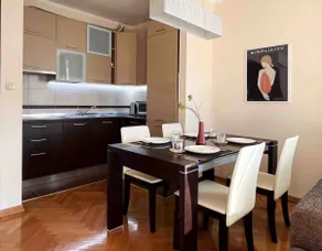 Lana apartment Petrovac - Image 4