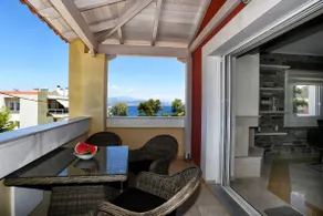 LIVAS Almyri seafront flat - Image 3