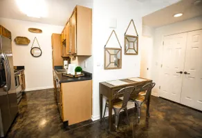 ★★★★★5 Min walk 2 Beale + Free Parking ★★★★★ - Image 5