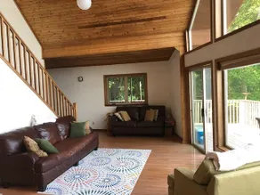 Quiet 4 Season Lake Escape near 2 Ski/Tube Hills - Image 3