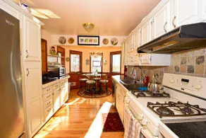Lake Community House - Image 3
