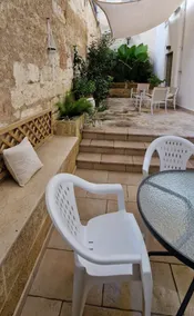 Xenia Boutique Apartment - Image 5