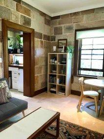 Stone 1Bed Cottage + Living (bed + sofa bed) - Image 4