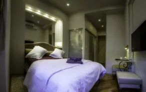 Room 4 two - Image 3