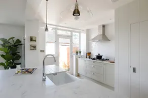 Beautiful newly renovated house in Arundel - Image 5