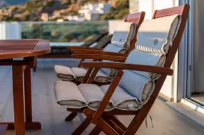 Makry Gialos Family Seaside View Home - Image 5
