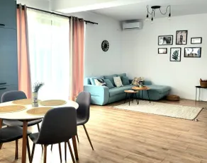 ADM Cozy Home - Entire private house&garden, close to Therme and Airport - Image 5