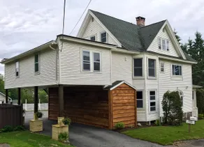 Newly Remodeled! Open Floor Plan, Walk Everywhere! - Image 5