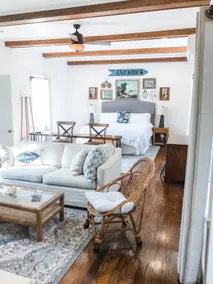 Charming Cottage w KING Bed 1m To Downtown - Image 3