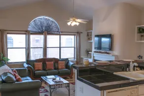 Home Minutes from NRG-Perfect for World Cup 2026! - Image 2