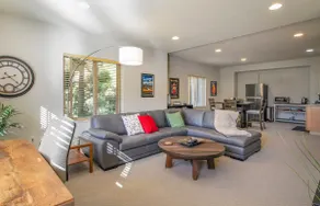 Contemporary Claremont Hills In-law - Image 5