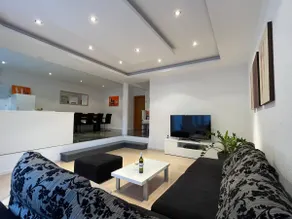 Villa Apricot - Image 2