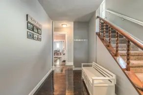 Modern Luxury Home Steps from Downtown - Image 2