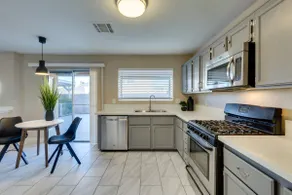 Luxury 4BR House w/ Pool & Yard, Close to Strip - Image 4