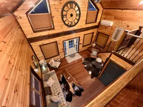 Cheerful Cabin-Sleeps 5 - lake views + relaxation - Image 2