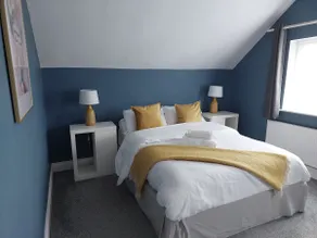Stylish Tralee home with scenic mountain views - Image 3
