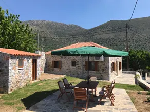 Traditional stone house 100m beach - Image 1