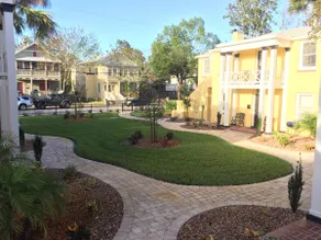 C5 Perfect location in city center, patio, beaches - Image 2
