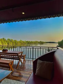 The Private LakeHouse - Image 3