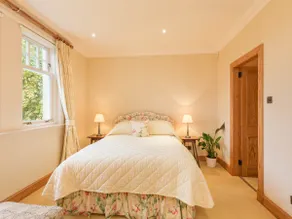 Picturesque Country Lodge | near St Andrews - Image 4