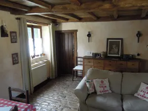 Cotswolds Cottage with Character near Castle Combe - Image 3