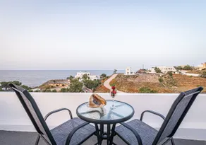 Serenity Suite | Sea View | Private Pool-6pax - Image 4