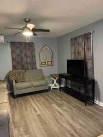 The Cozy Cottage With King Bed - Image 2