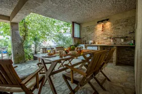 apartment in a Mediterranean stone house with a garden - Image 2