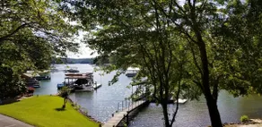 House on Lake Keowee swim beach in cove w/ Dock - Image 2