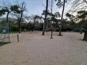 Beachfront house with garden for 4 people - Image 5