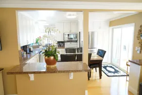 Papillon ~ Renovated Home in Downtown San Carlos - Image 3