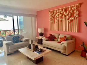 Luxurious oceanfront apartment with 8 pools - Image 5