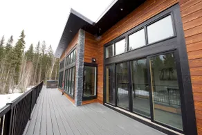 Black Diamond Lodge - Sleeps 16 - Image 5