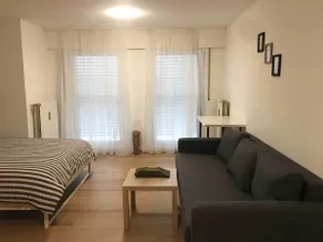 Center Studio - Image 2