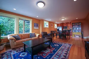 Hideaway with a View - Image 4