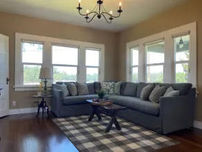 Entire Beautiful remodeled country ranch house - Image 4